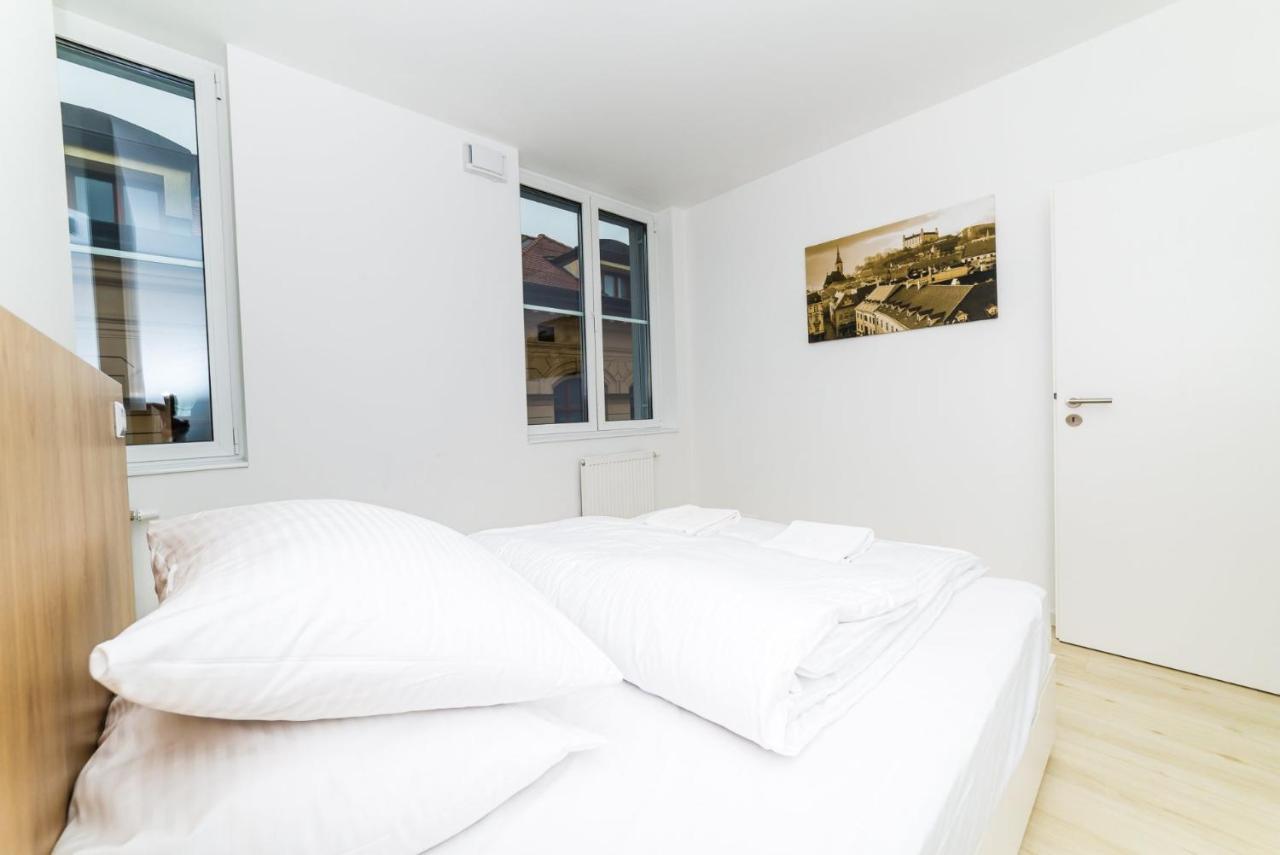 City Castle Apartments Free Parking Bratislava Luaran gambar