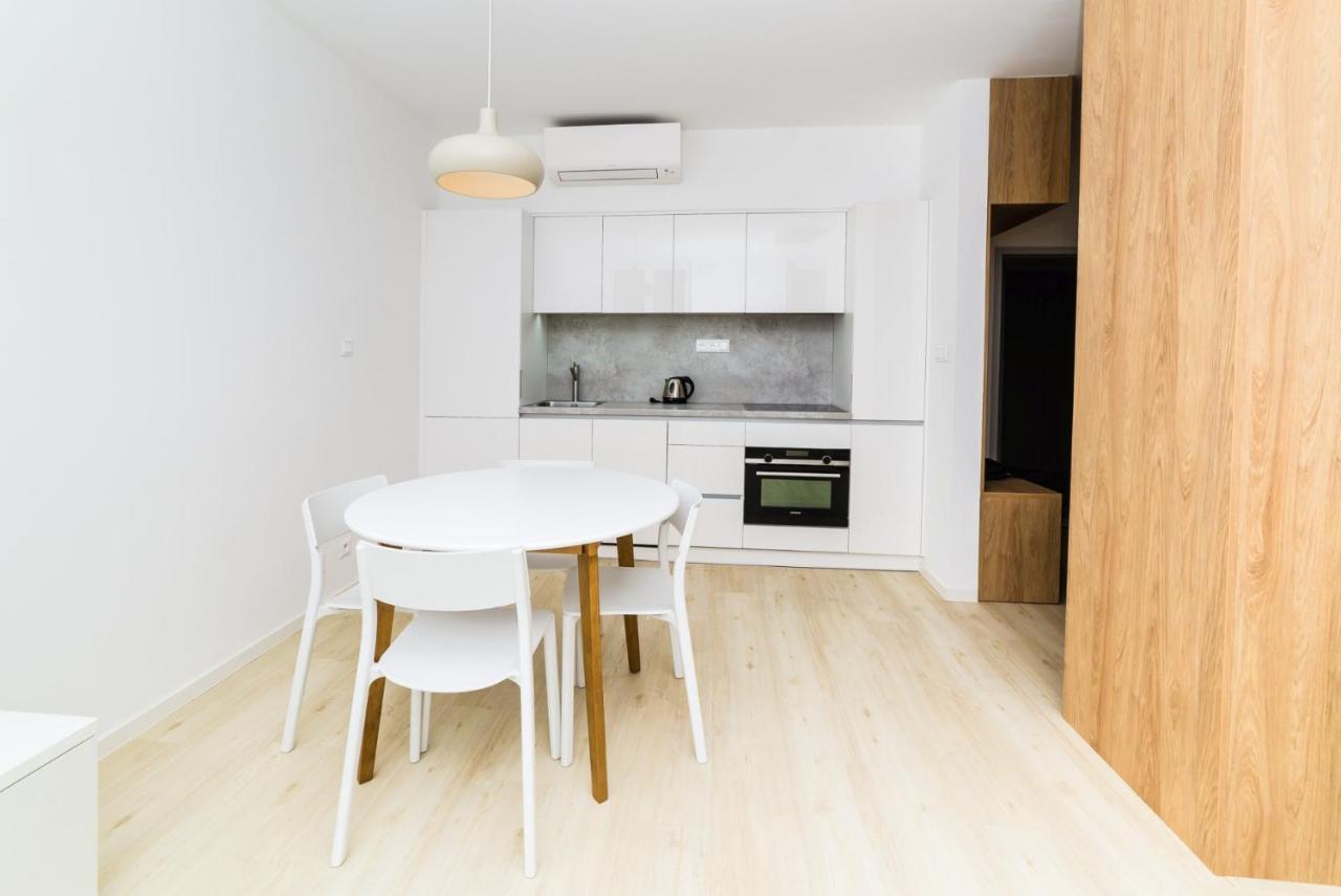 City Castle Apartments Free Parking Bratislava Luaran gambar