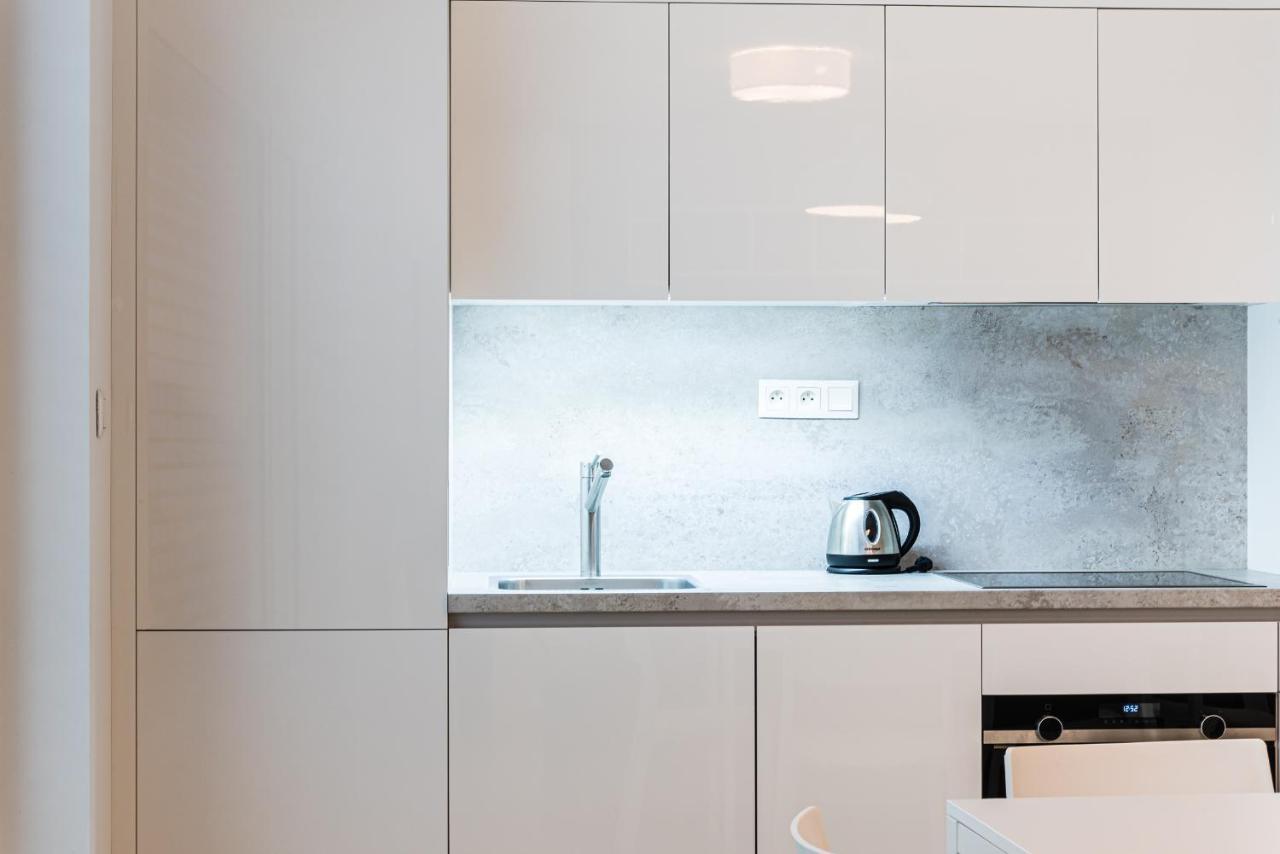 City Castle Apartments Free Parking Bratislava Luaran gambar