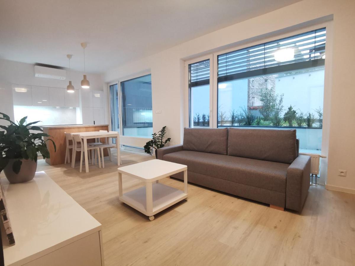 City Castle Apartments Free Parking Bratislava Luaran gambar